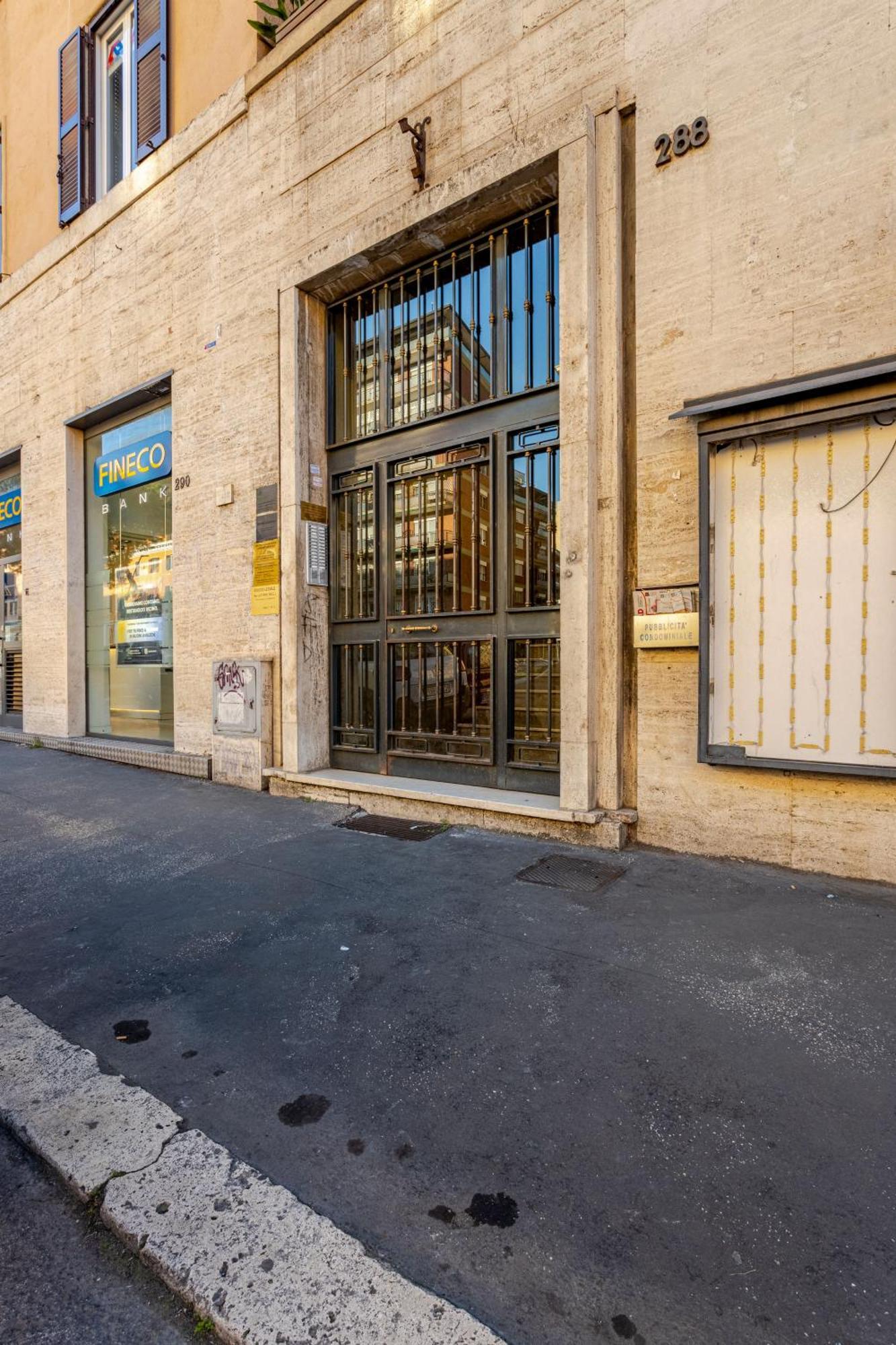 Apartamento La Dolce - Stone's Throw From The Center Roma